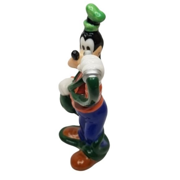 Disney Goofy with Water Hose Porcelain Ceramic Figurine - Picture 2 of 11
